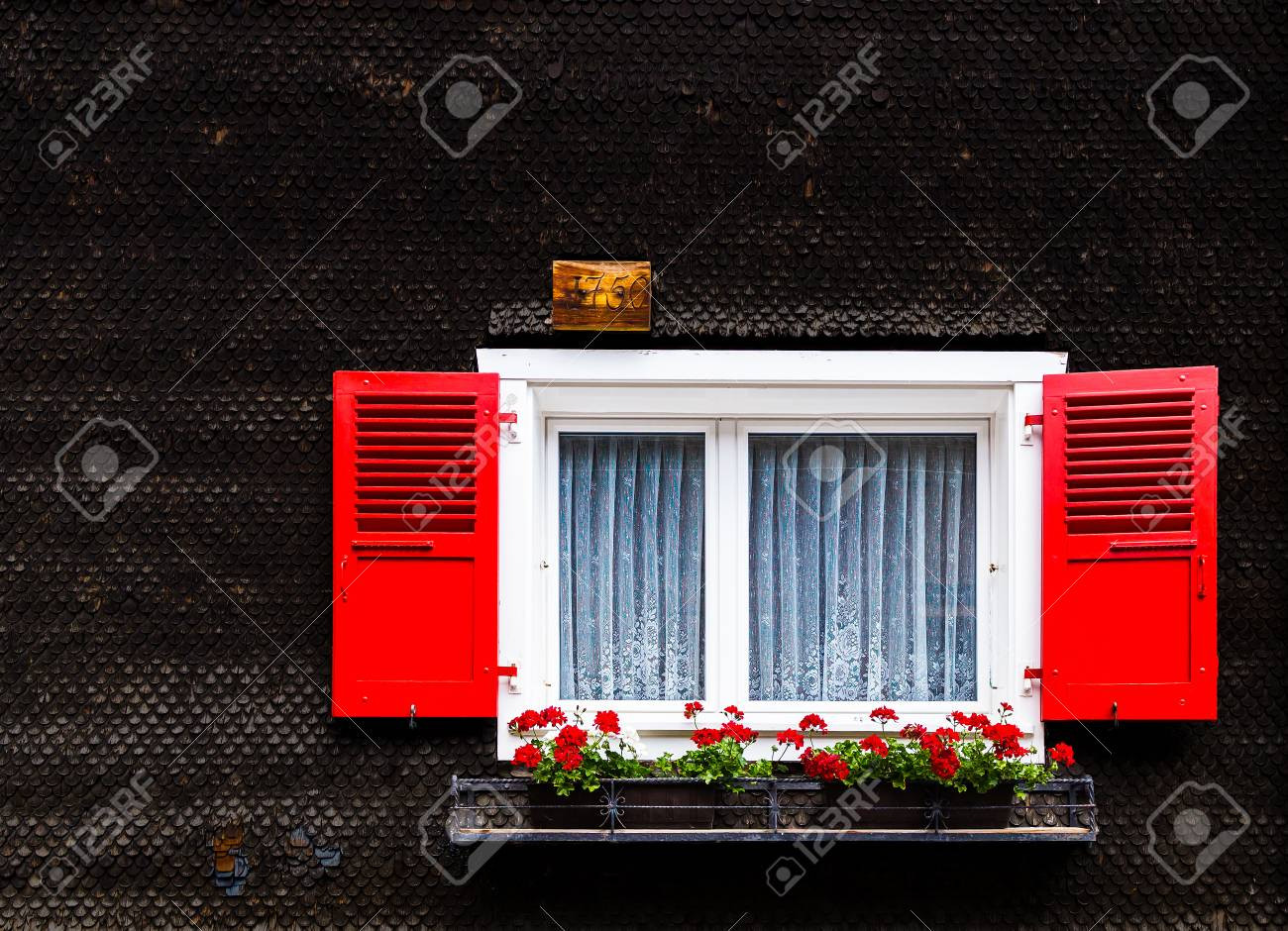 27 Fashionable White Frosted Glass Vase 2024 free download white frosted glass vase of old window on a black cottage with white window frame and beautiful with old window on a black cottage with white window frame and beautiful red flowers city