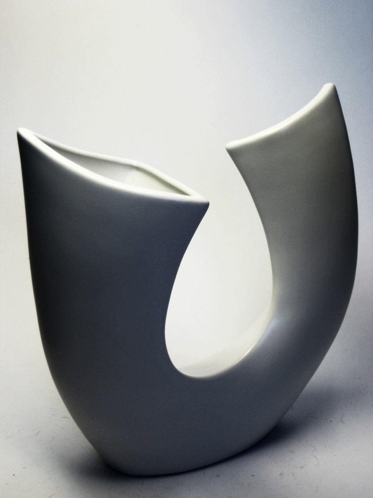 16 Lovable White Geometric Vase 2024 free download white geometric vase of japanese modern ikebana vase matte white geometric freeform toyo within japanese modern ikebana vase matte white geometric freeform toyo 1960s era ebay